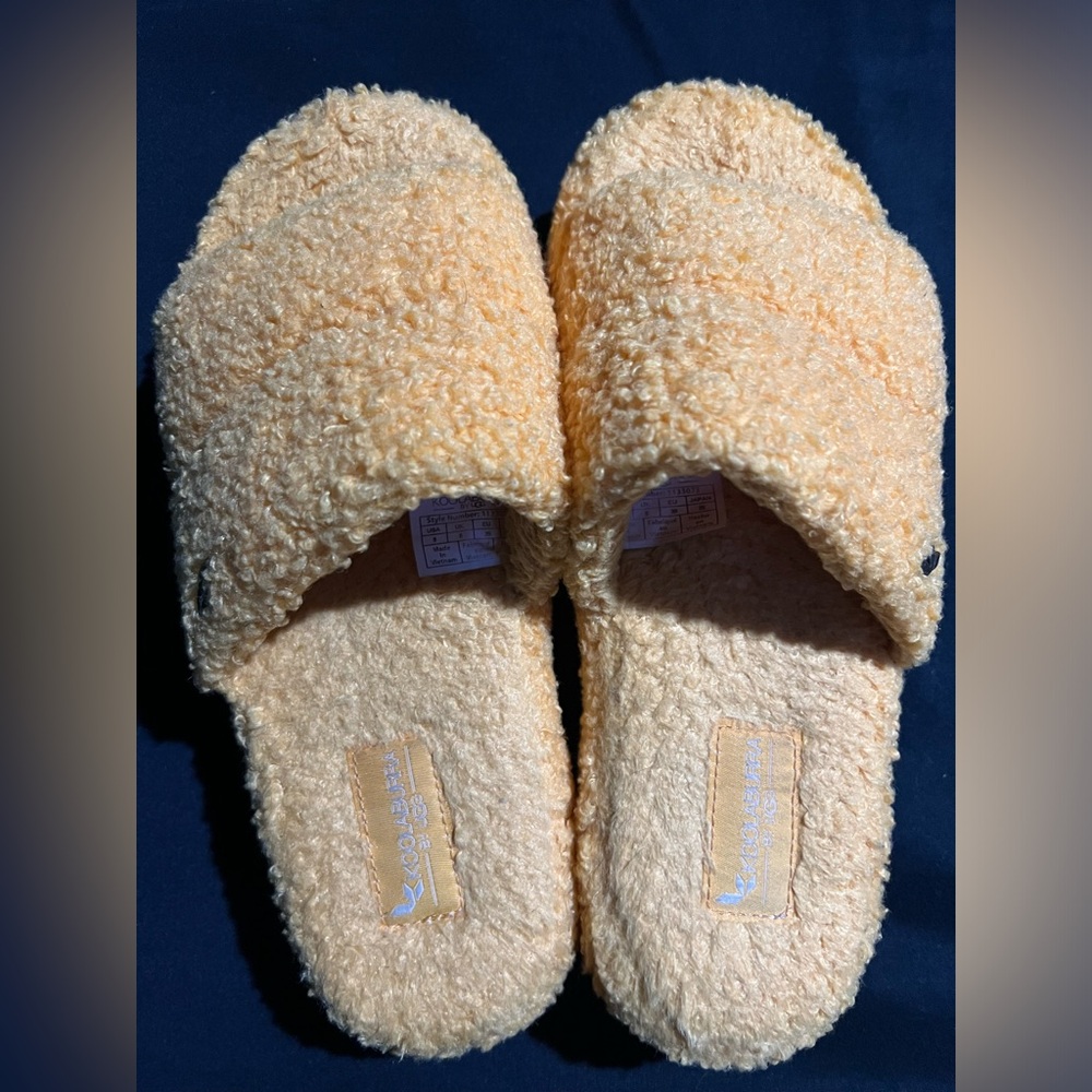 Koolaburra by UGG Peachee Slide